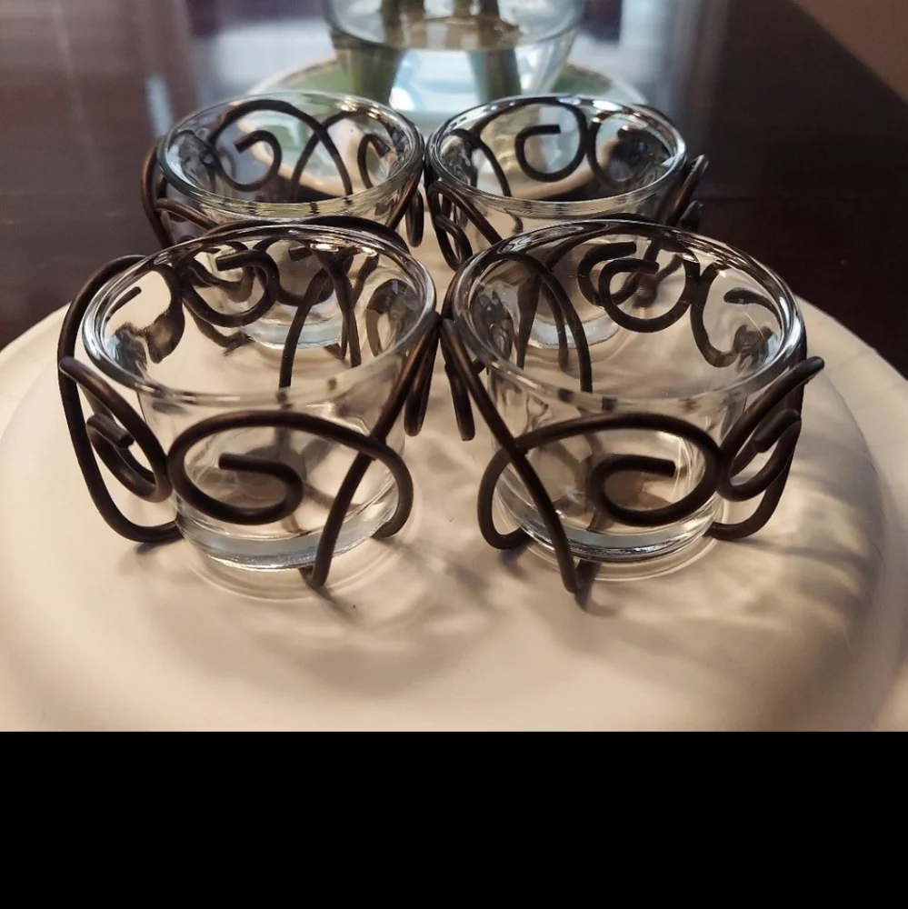 NWOT SOUTHERN LIVING ART DECO VOTIVE CANDLE HOLDER SET OF 4 METAL/GLASS